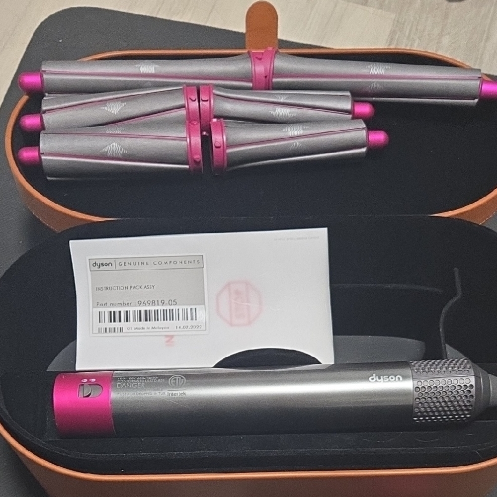 Dyson Hair Styling Set with Pink and Gray